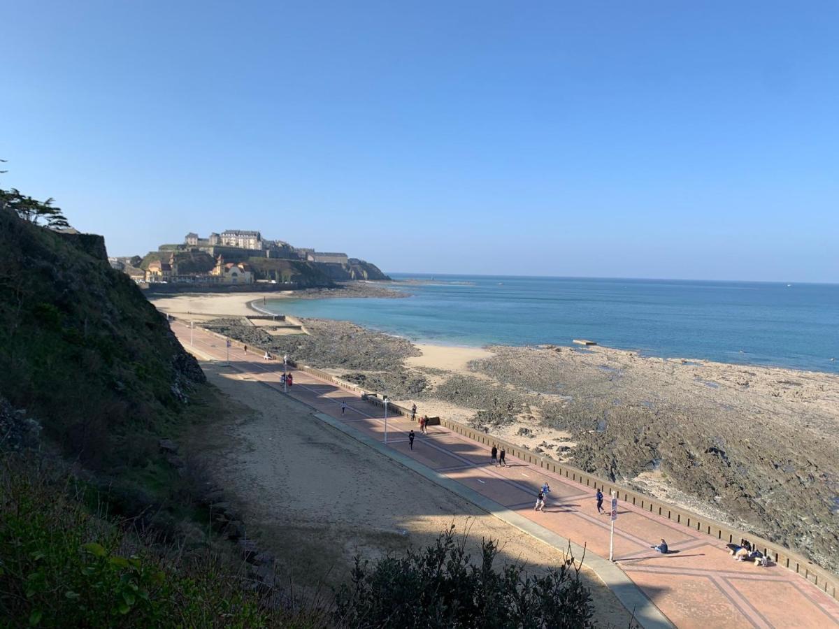 Appartement Villa Chausey, Vue Sur Le Port Granville Buitenkant foto